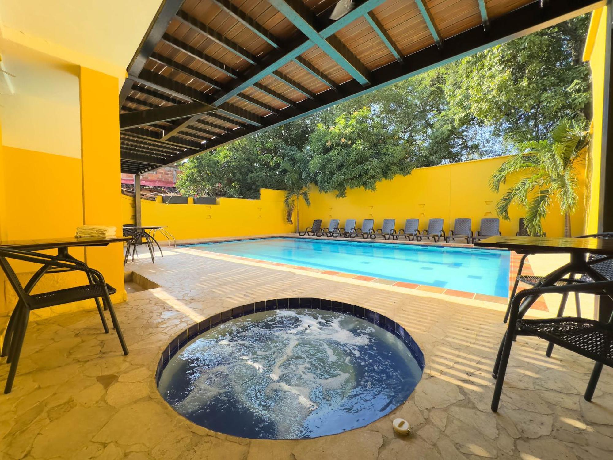 Curazao Hotel -Centro Historico- Santa Fe de Antioquia Buitenkant foto